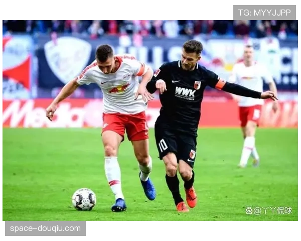 奥格斯堡客场2-1击败科隆，主场优势延续